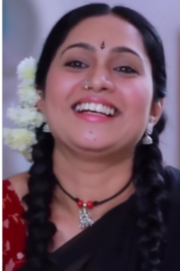 Kumbakonam elephant that attacked the Actress Sandhya Jagarlamudi she went Question with tears