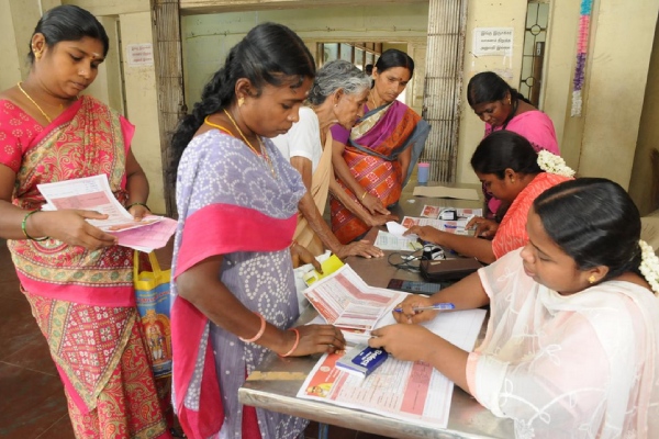 Who are all the magalir urimai thogai beneficaries: field inspection starts today 