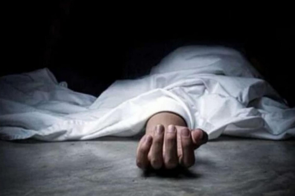 Chennai Medical College Professor Suicide in alwarpet apartment 