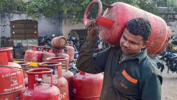 Gas Cylinder Booking and What are the new facilities introduced by Indian Oil Company