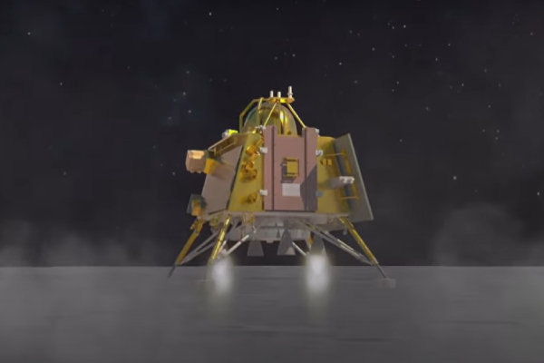  Chandrayaan 3 Vikram Lander creates huge dust in Moon after landing 