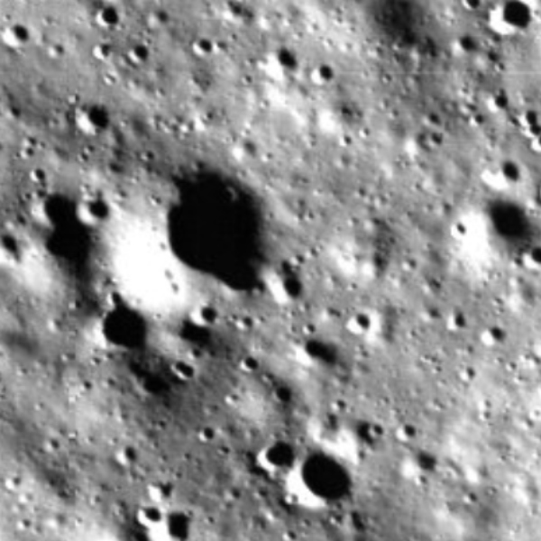 Chandrayaan 3: Vikram Lander sent its first batch of photos, Did you notice the weird thing? 