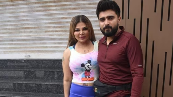 Rakhi Sawant accuses Adil Khan for taking naked video 