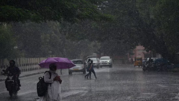  Chennai Rain and Heavy Rain is likely to occur at isolated places over 13 districts in the next 3 hours