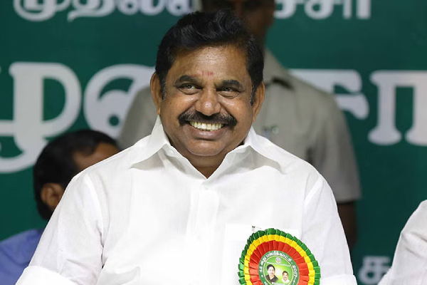Metro Rail ignores Jayalalithaas name in the cmbt station stop: Edappadi Palaniswami condemns 