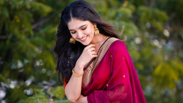 Sun TV serial Heroine Hima Bindu Acting in Odha Otu Muthiya Movie