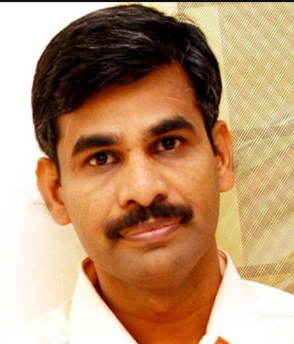 Irai anbu IAS says Understanding should come between husband and wife without speaking