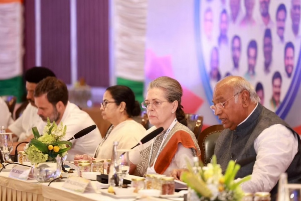 Vanathi Srinivasan asked 10 questions to India alliance parties 