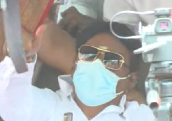  Vijayakanth DMDK Leader 71st Birthday today and Vijayakanth will meet the volunteers in Koyambedu today