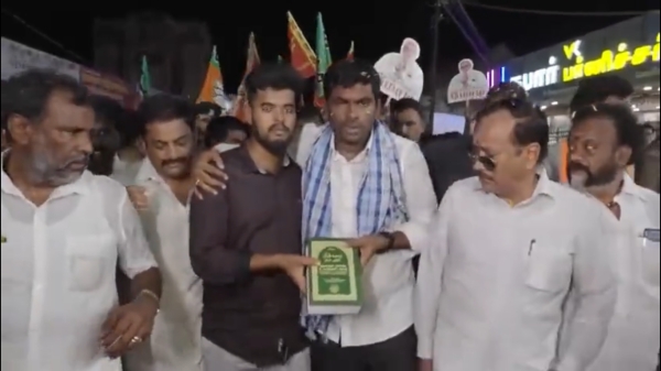 En Mann En Makkal: Do you know what Annamalai did to the young man who ran away and gifted Quran? En Mann En Makkal: Do you know what Annamalai did to the young man who ran away and gifted Quran?