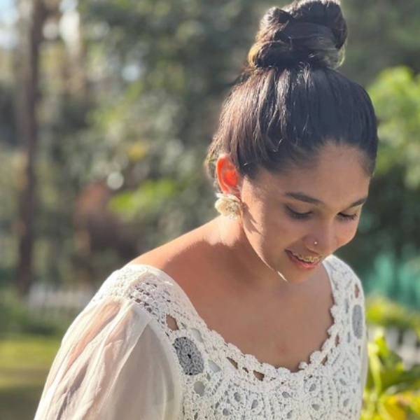 Actress Vanitha posted a photo of her daughter an explanation about love 