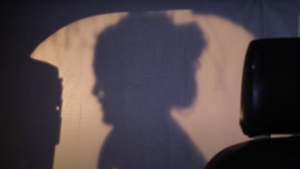  Netizens teasing the kaatrukkenna veli serial make baths inside the car 