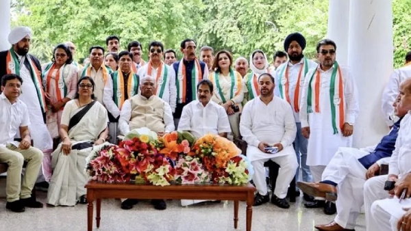  After Ghulam Azads Article 370 Remark 21 Leaders Rejoin Congress