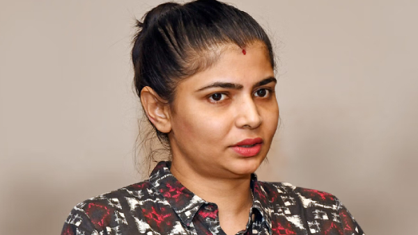 Chinmayi says about TNEB bill scam 