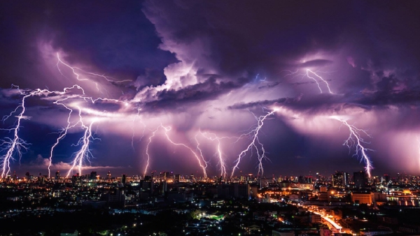 Chennai Weather: 400 clouds to ground lightning strikes were happening over the city 