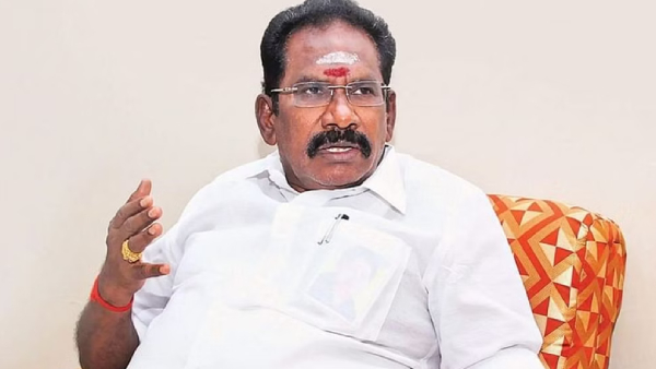 Seer marabinar besieged the house of the former minister of Sellur Raju 