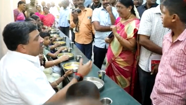 Minister PTR Palanivel thiagarajan gives important advice to madurai mayor about breakfast scheme 