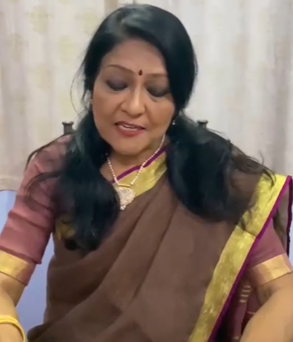 Shobana Ravi reads Chandrayaan 3 landing on the moon news Shobana Ravi reads Chandrayaan 3 landing on the moon news