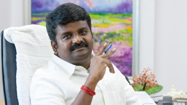 C.Vijayabaskar pick up students and teachers in his car 