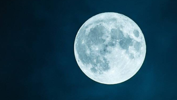 Due to Cloud and rain many people in Tamil Nadu didnot visible Super Blue Moon 