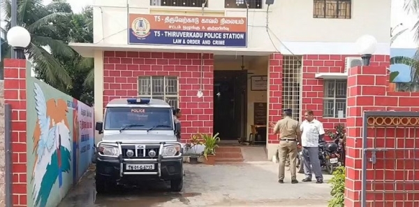 Madurai SIs son and a woman were crushed to death by a lorry near Thiruverkadu, Chennai 