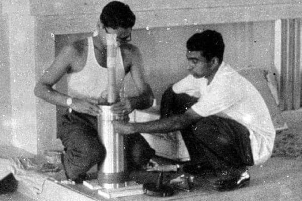 Netizens Share Old Pictures of ISRO in Social Media 