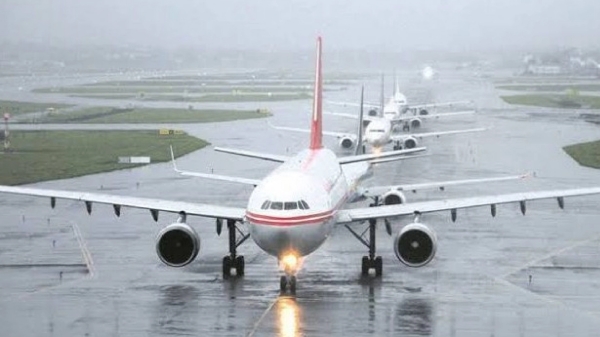 Flights diverted to bengaluru due heavy rain in chennai 
