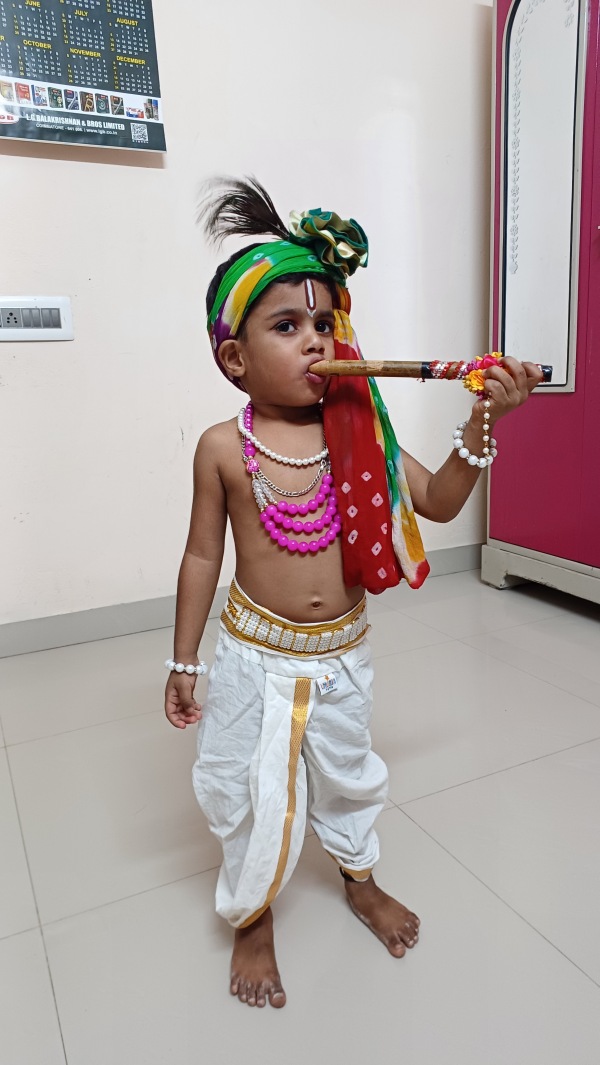 Krishna Jayanti celebration in all over India Oneindia family Kannan and Radha 