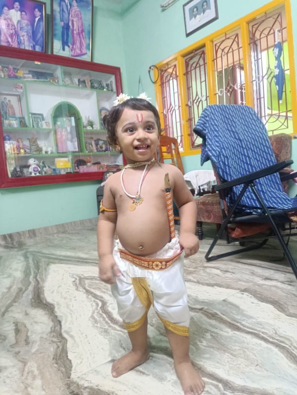 Krishna Jayanti celebration in all over India Oneindia family Kannan and Radha 