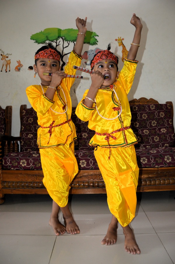 Krishna Jayanti celebration in all over India Oneindia family Kannan and Radha 