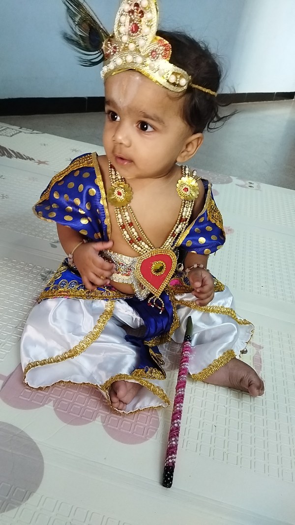 Krishna Jayanti celebration in all over India Oneindia family Kannan and Radha 