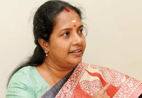 Vanathi Srinivasan has insisted that tea should be procured only from Nilgiri district for Ooty Tea 