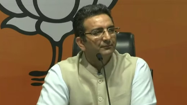 BJP spokes person thanks to Shah Rukh Khans Jawan movie for exposing corrupt Congress rule BJP spokes person thanks to Shah Rukh Khans Jawan movie for exposing corrupt Congress rule