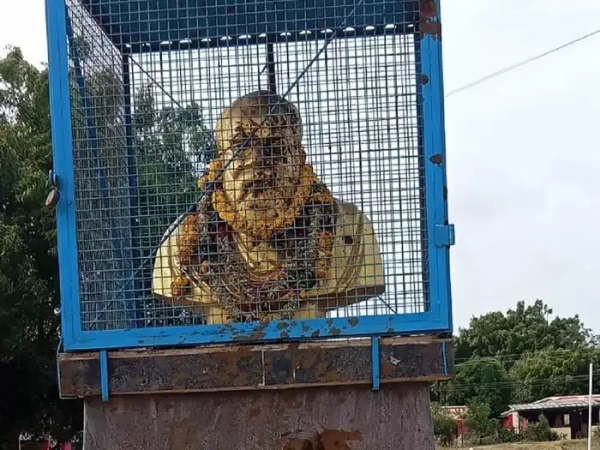 BJP functionaries arrested for insulting Periyar statue near coimbatore 