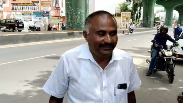 Driver kanagaraj brother Dhanapal admitted to the Salem Government Hospital due to sudden chest pain. Driver kanagaraj brother Dhanapal admitted to the Salem Government Hospital due to sudden chest pain.