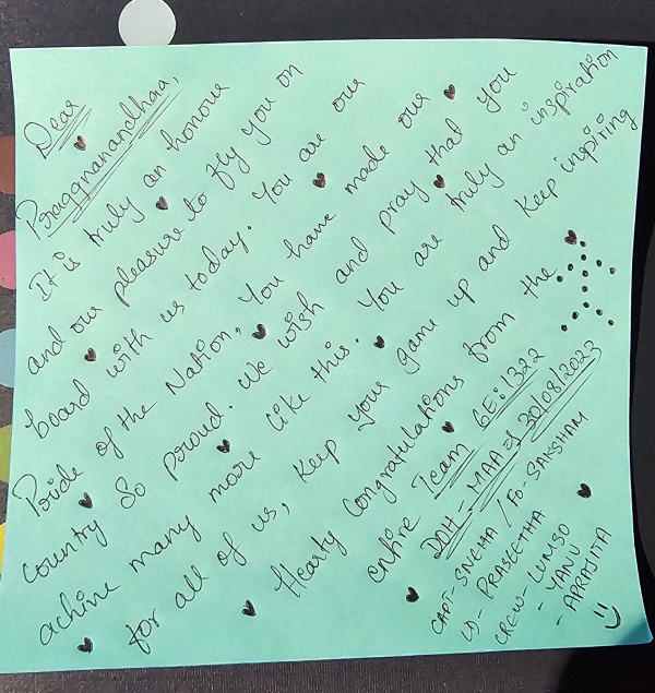 Indigo airhostess gives heartful note to Praggnanandhaa 