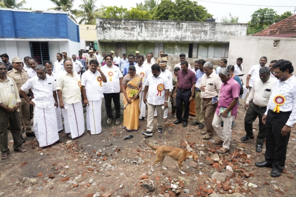 2 Schools head masters suspended after Selvaperunthagai inspection 2 Schools head masters suspended after Selvaperunthagai inspection