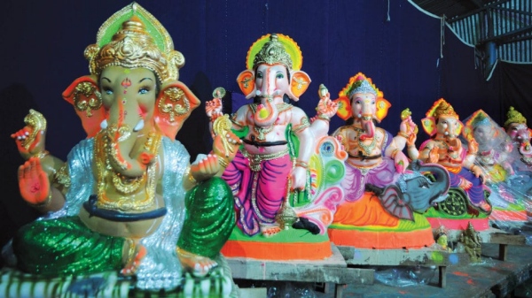 Plaster of paris vinayagar idols not to be sold: HC madurai bench order 
