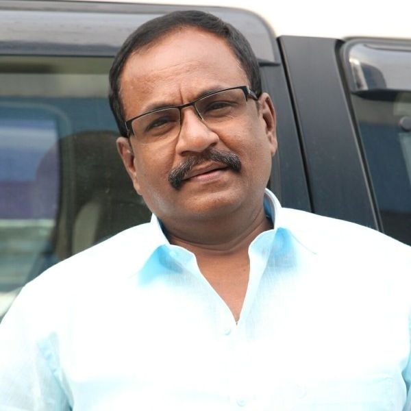 Actor marimuthu reels in Face Book he support modi announces demonetisation in india 