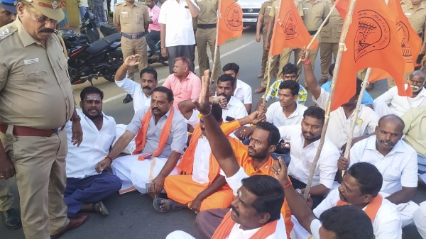 Hindu Munnani cadre attempted Self-immolation against Minister Udhayanidhi Stalin 