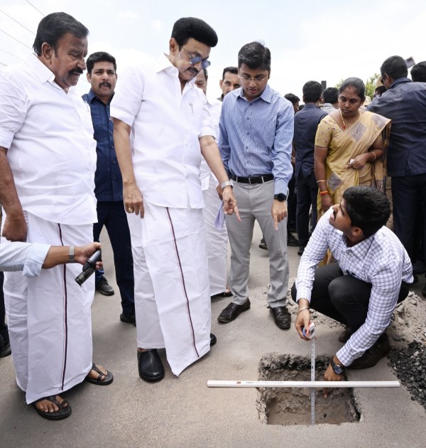 Chief Minister Stalin inspected the road works in the areas under Coimbatore Corporation Chief Minister Stalin inspected the road works in the areas under Coimbatore Corporation