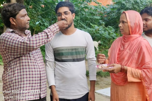 Youth who patched puncture for cycles became a judge in Uttar Pradesh Youth who patched puncture for cycles became a judge in Uttar Pradesh