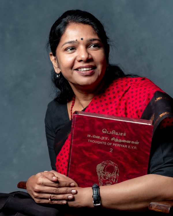 Stalin inaugurated the Kalaignar 100 quiz, online & interview competitions organized by Kanimozhi MP Stalin inaugurated the Kalaignar 100 quiz, online & interview competitions organized by Kanimozhi MP