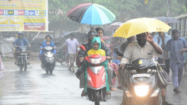 27 districts including chennai, madurai are expecting heavy rain for next 3 hours 