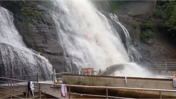 Tourists prohibited in Courtallam waterfalls due to water flow increase 