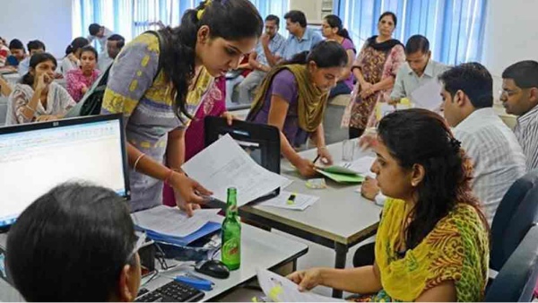 Notification of 50,000 vacancies for B.E, B.Tech after consultation 