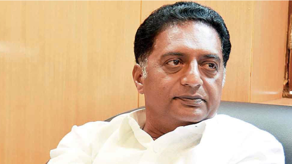 Prakash Raj condemns Sanadhanam 