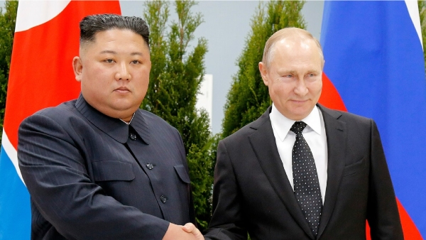 Kim Jong Un travels 1,180 km by train to meet Russian President Putin Kim Jong Un travels 1,180 km by train to meet Russian President Putin