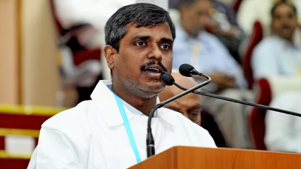 Will the Chandrayaan 3 rover at the Moons South Pole be resurrected? Scientist VeeraMuthuvel has responded Will the Chandrayaan 3 rover at the Moons South Pole be resurrected? Scientist VeeraMuthuvel has responded