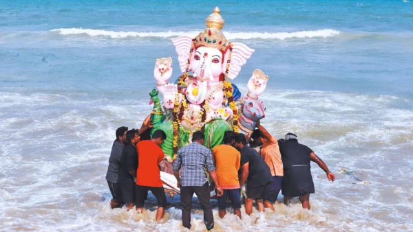 How to dissolve Ganesha idols in water bodies? Tamil nadu pollution control board guidelines here How to dissolve Ganesha idols in water bodies? Tamil nadu pollution control board guidelines here